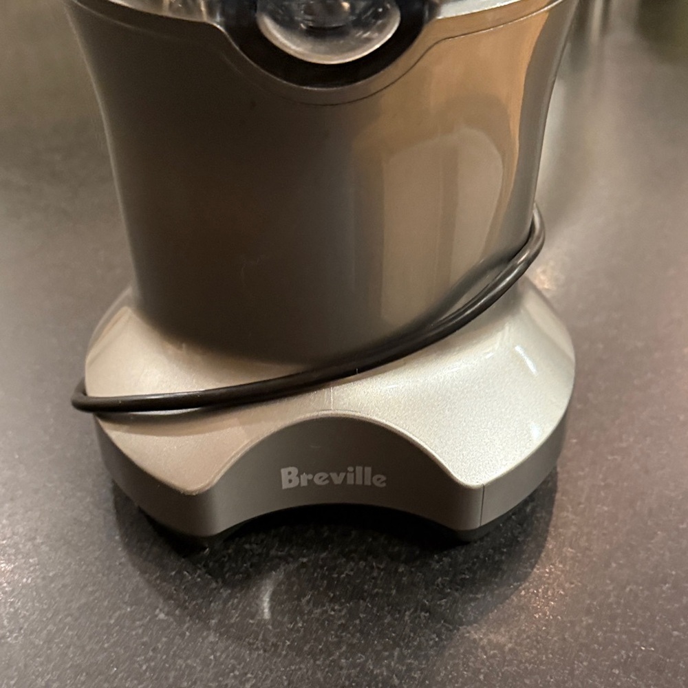 Breville Citrus Juicer - Silver and Black - Picture 3 of 4